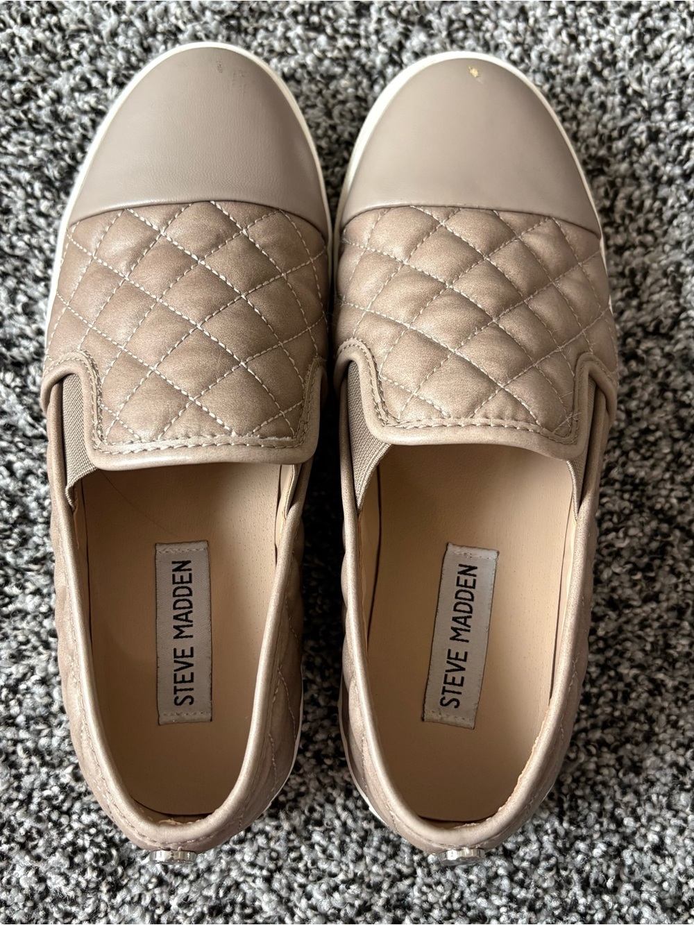 Steve Madden Zaander Quilted Slip-On Women’s Fashion Sneakers Tan Brown size 6